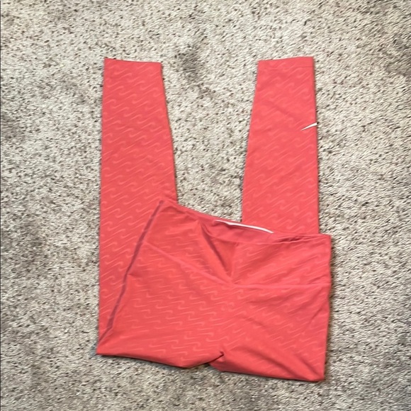 Nike Pink Logo Legging Size‎ Medium - Picture 1 of 7